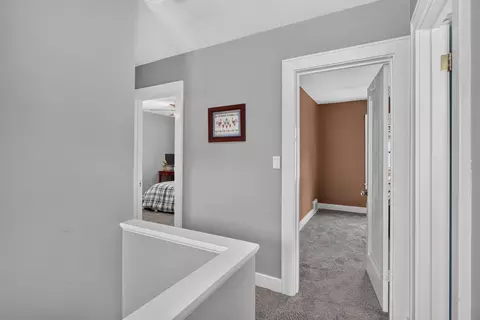 Entry Way - 912 S Wisner St, Jackson, MI 49203 photo 5 of 9