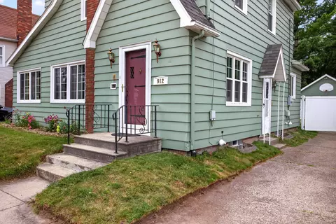 Exterior - 912 S Wisner St, Jackson, MI 49203 photo 4 of 10