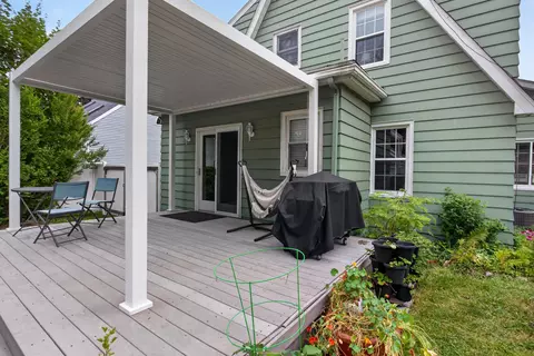 Exterior - 912 S Wisner St, Jackson, MI 49203 photo 7 of 10
