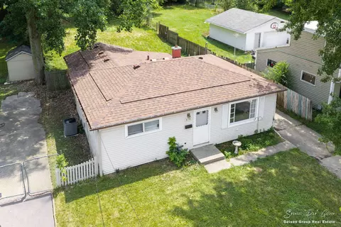 820 Woolsey Dr SW, Grand Rapids, MI 49503