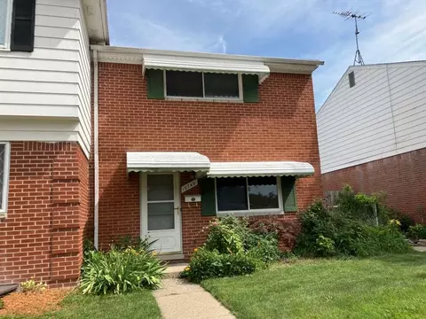 19749 Abrahm St, Clinton Twp, MI 48035