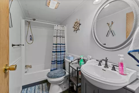 Bath - 8242 Spruce Dr, Reading, MI 49274 photo 1 of 2