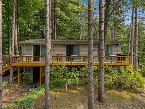 Exterior - 8242 Spruce Dr, Reading, MI 49274 photo 5 of 14