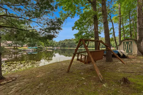 Exterior - 8242 Spruce Dr, Reading, MI 49274 photo 4 of 14