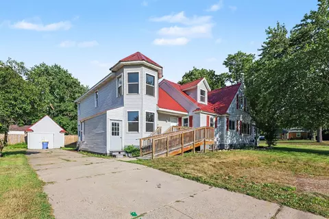 631 3 Mile Rd NE, Grand Rapids, MI 49505
