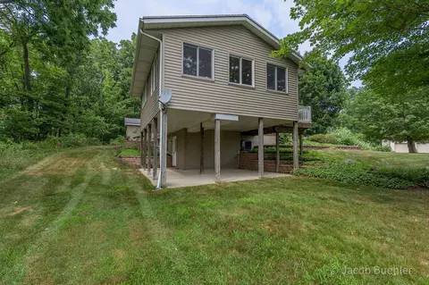 Exterior - 6477 Usborne Rd, Freeport, MI 49325 photo 3 of 6