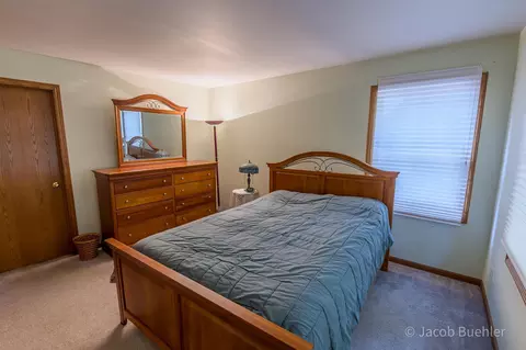 Bedroom - 6477 Usborne Rd, Freeport, MI 49325 photo 3 of 7