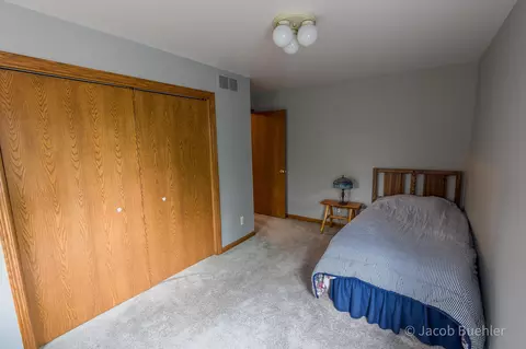 Bedroom - 6477 Usborne Rd, Freeport, MI 49325 photo 4 of 7