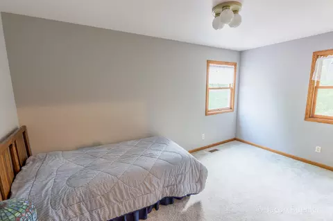 Bedroom - 6477 Usborne Rd, Freeport, MI 49325 photo 5 of 7