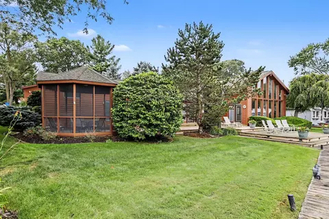 4271 Pickerel Cove Rd, Shelbyville, MI 49344