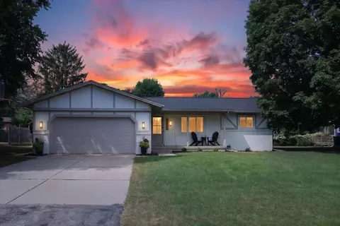 6287 Patagonia Dr SE, Grand Rapids, MI 49546