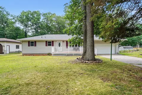 2375 Southwood Ave, Muskegon, MI 49441