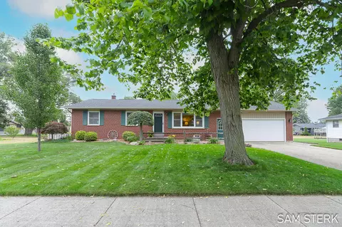 6324 Summer Dr, Hudsonville, MI 49426