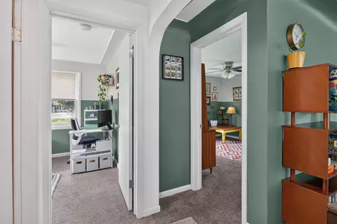 Entry Way - 221 Teft Rd, Spring Arbor, MI 49283 photo 4 of 11