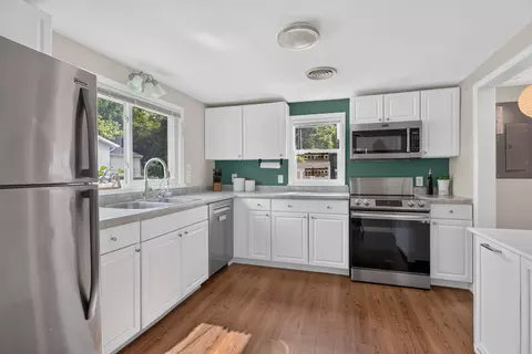 Kitchen - 221 Teft Rd, Spring Arbor, MI 49283 photo 2 of 3
