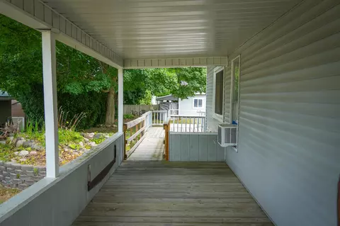 Exterior - 910 Pleasant St, Belding, MI 48809 photo 10 of 15