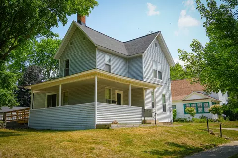 Exterior - 910 Pleasant St, Belding, MI 48809 photo 9 of 15