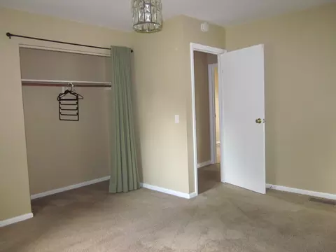 Bedroom - 5829 Cheshire St, Portage, MI 49002 photo 1 of 5