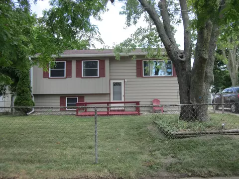 5829 Cheshire St, Portage, MI 49002