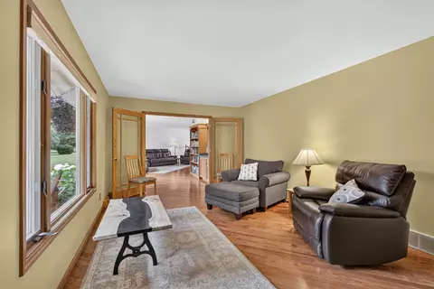 Living - 1062 S Parma Rd, Parma, MI 49269 photo 1 of 6