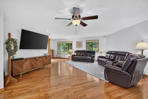 Living - 1062 S Parma Rd, Parma, MI 49269 photo 4 of 6