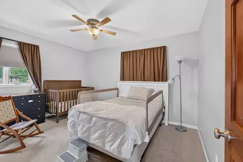 Bedroom - 1062 S Parma Rd, Parma, MI 49269 photo 4 of 10
