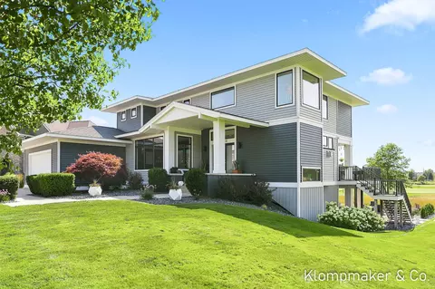 4431 Grand Pt, Holland, MI 49424