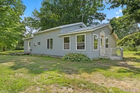 10680 15 Mile Rd NE, Cedar Springs, MI 49319
