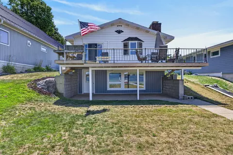 8758 Pike St, Mecosta, MI 49332