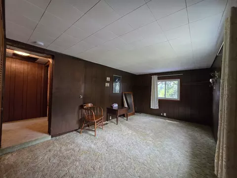 Bedroom - 4250 Rives Junction Rd, Jackson, MI 49201 photo 4 of 10