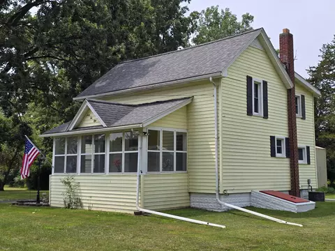 Exterior - 4250 Rives Junction Rd, Jackson, MI 49201 photo 17 of 42