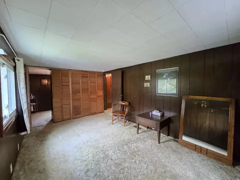 Bedroom - 4250 Rives Junction Rd, Jackson, MI 49201 photo 3 of 10