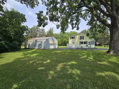 Exterior - 4250 Rives Junction Rd, Jackson, MI 49201 photo 5 of 42