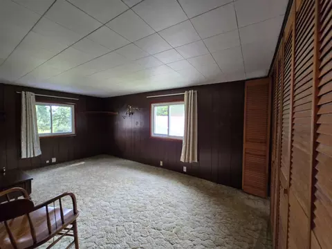 Bedroom - 4250 Rives Junction Rd, Jackson, MI 49201 photo 1 of 10