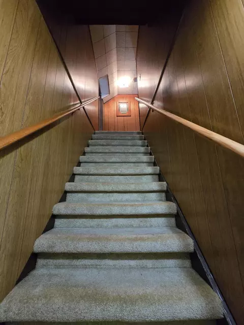 Entry Way - 4250 Rives Junction Rd, Jackson, MI 49201 photo 4 of 8