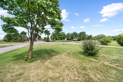 Exterior - 28079 Goddard Rd, Romulus, MI 48174 photo 6 of 29