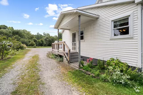 Exterior - 28079 Goddard Rd, Romulus, MI 48174 photo 5 of 29