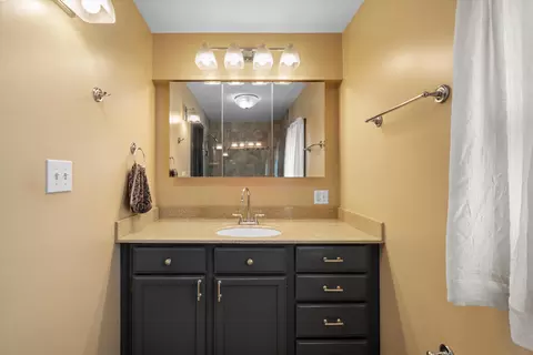 Bath - 28079 Goddard Rd, Romulus, MI 48174 photo 2 of 3