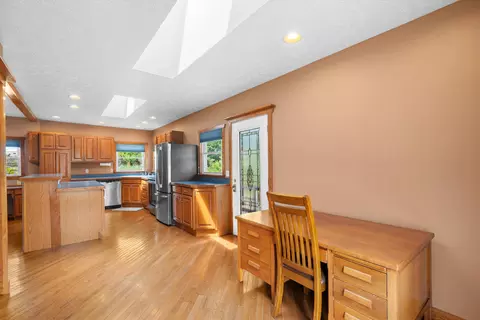 Kitchen - 28079 Goddard Rd, Romulus, MI 48174 photo 6 of 7
