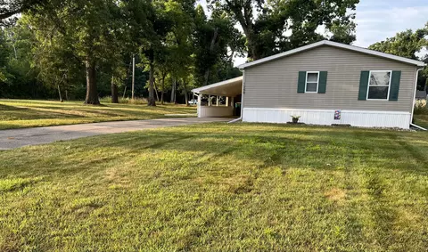 1268 Oak Brook Ln, Portage, MI 49002