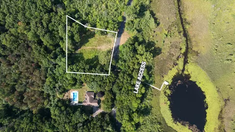 3 Peninsula Dr, Jackson, MI 49201 photo 2
