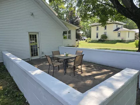 642 Maple St, Colon, MI 49040 photo 9