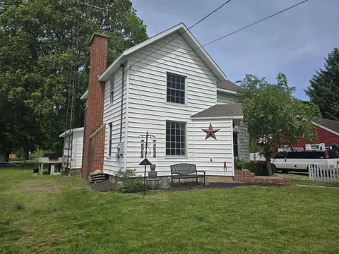 642 Maple St, Colon, MI 49040 photo 4