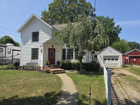 642 Maple St, Colon, MI 49040 photo 1