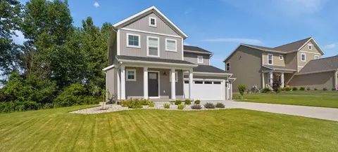 5871 Hemlock Dr SW, Wyoming, MI 49418