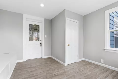 Entry Way - 365 White Pigeon St, Constantine, MI 49042 photo 1 of 3