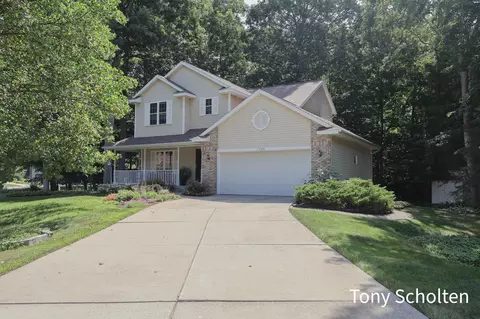 7260 Oaklane Ct, Hudsonville, MI 49426