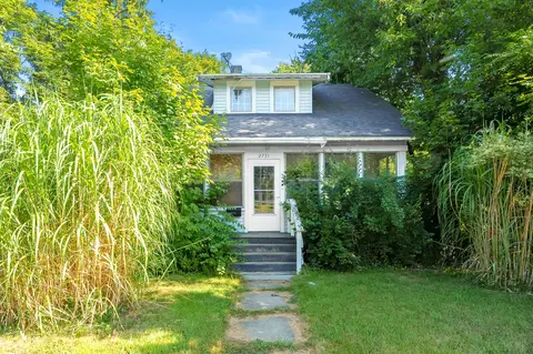 2731 E Main St, Kalamazoo, MI 49048