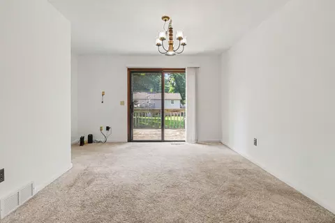 6480 Ormada Dr, Kalamazoo, MI 49048 photo 8