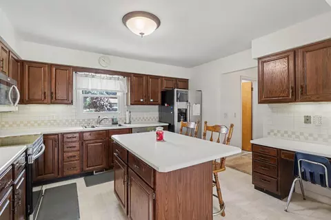 6480 Ormada Dr, Kalamazoo, MI 49048 photo 7